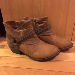 Maurice’s Western Booties